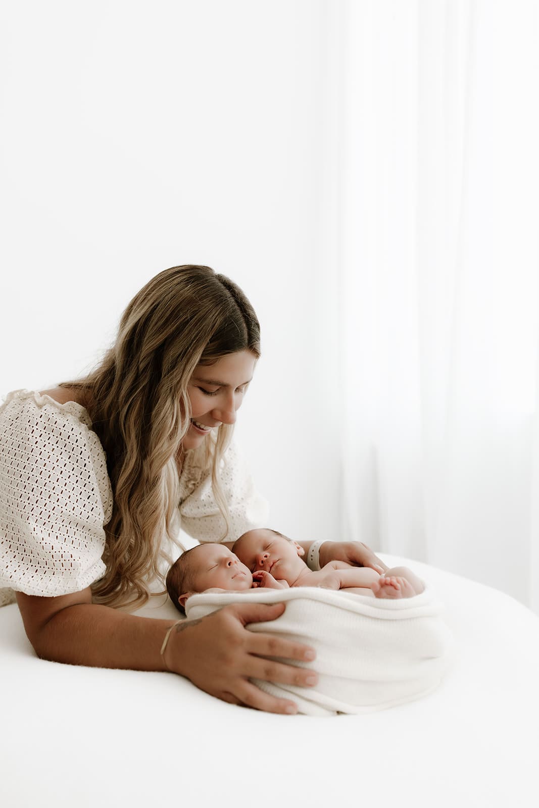 wisconsin newborn studio session